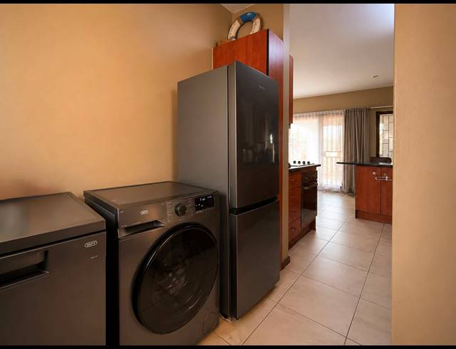3 BEDROOM HOUSE FOR SALE IN MONAVONI
